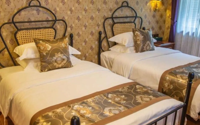 Film and Television Theme Hostel