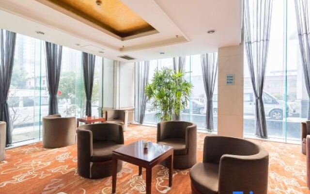 Ruifeng International Hotel （Southwest Gate）