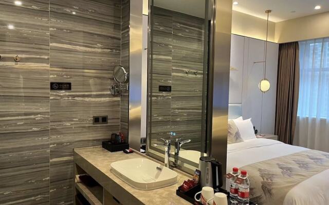 Qingyuan Yuanguang Argyle Hotel