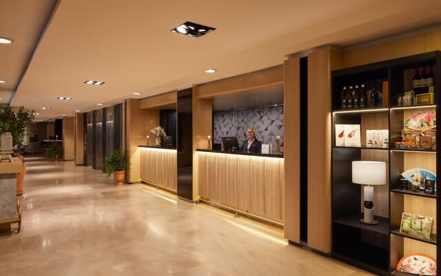 Crowne Plaza Madrid - Centre Retiro by IHG