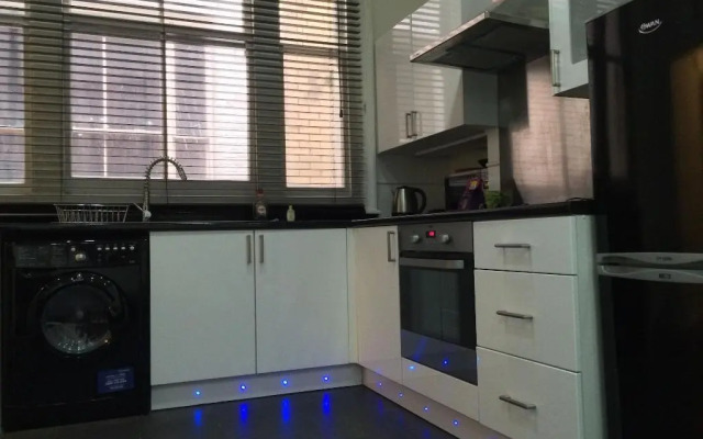 London Continental Hotel