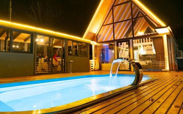Cornerlife Bungalow