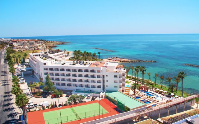 Kanika Alexander The Great Beach Hotel Paphos