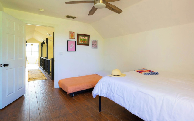 Ranchito Texas Stay for 12