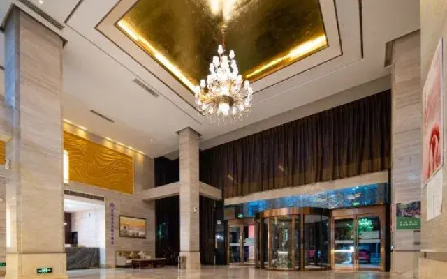 Yicheng Lanbowan Hotspring Holiday Hotel