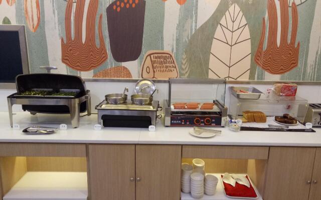 Hanting Hotel Beijing Dongsi Metro Station