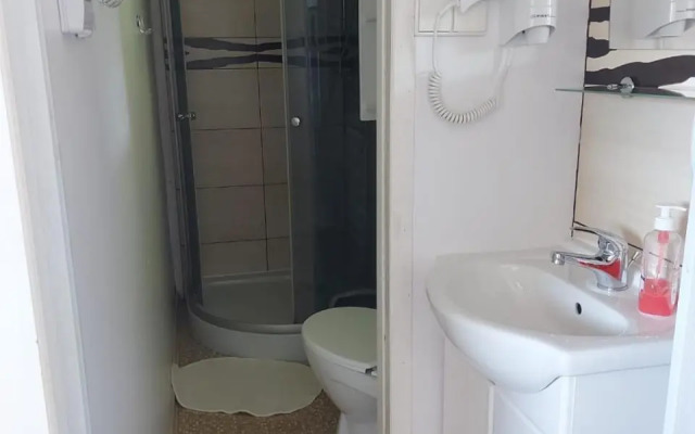 Domki Letniskowe MA-REST