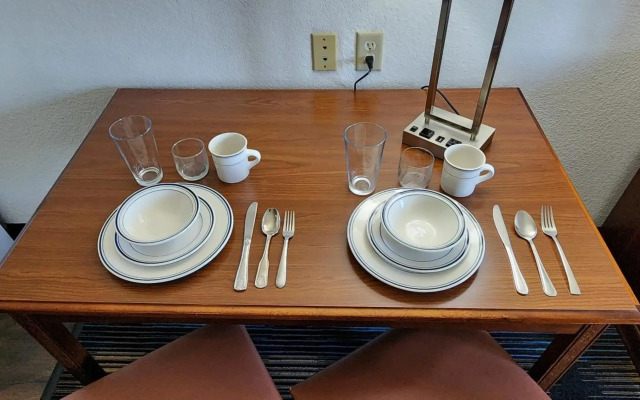 All Towne Suites