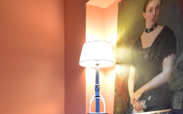 Lonsdale Hotel - Guest House