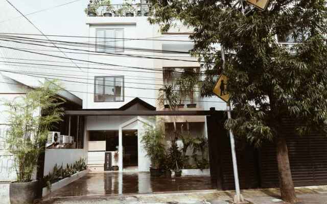 W Home Benhil