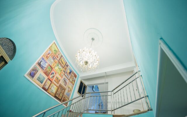 Xiamen Van Gogh's Sky Art Gallery Inn