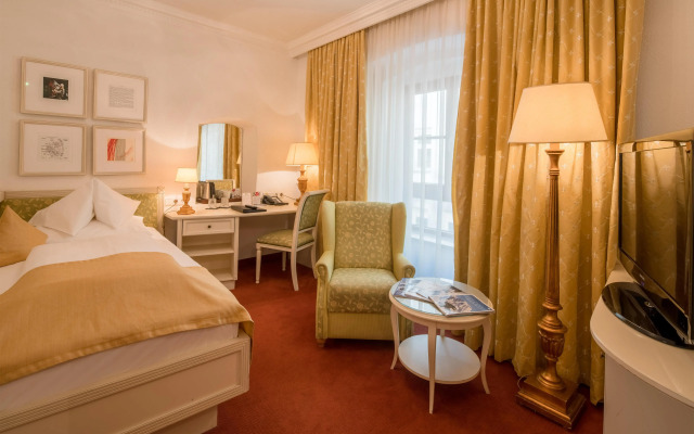 Hotel Goldener Adler, BW Signature Collection