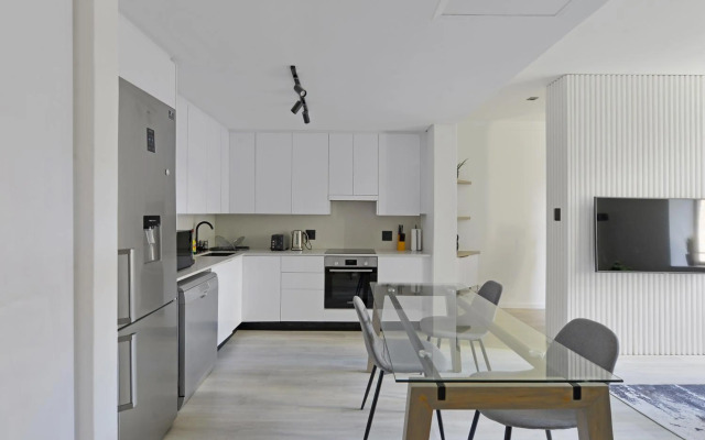 405 on Mandela Rhodes