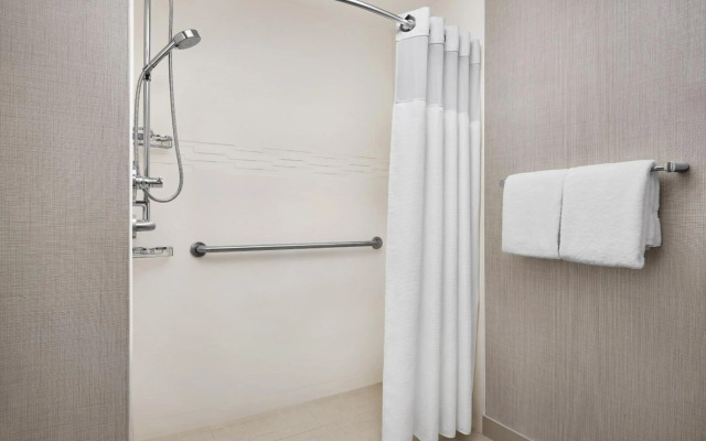 Residence Inn By Marriott Austin Airport