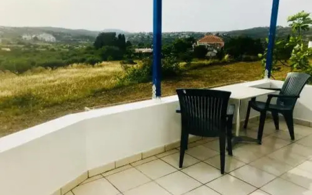 Contaratos Holiday Lettings