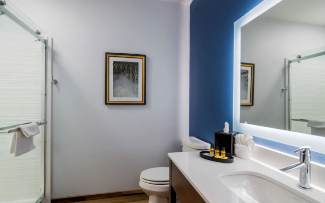 Best Western Plus St. Louis Airport Hotel
