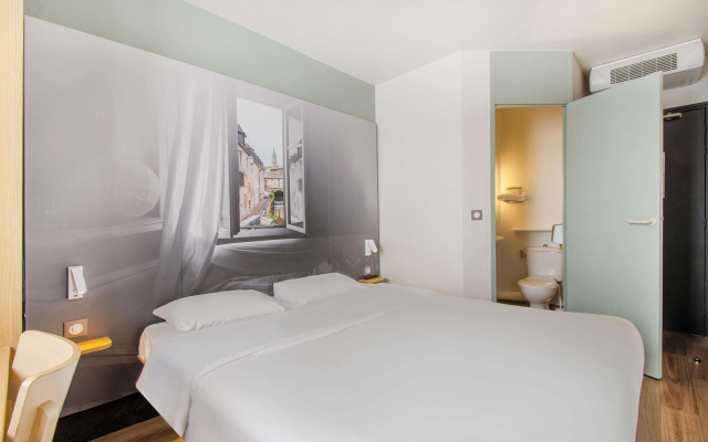 B&B Hotel Chartres Le Coudray