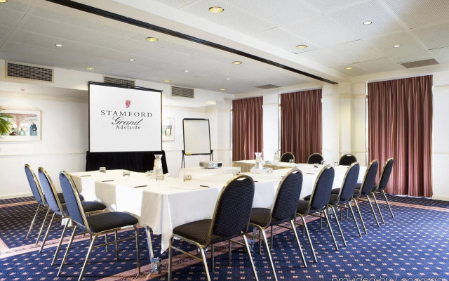 Stamford Grand Adelaide