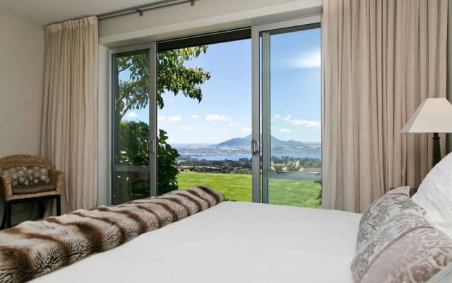 The Lakeview House Apartment – Guest Rooms – Taupo