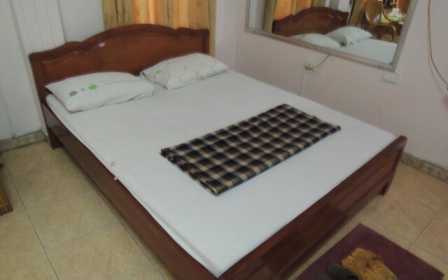 Huong Sen Hotel 1