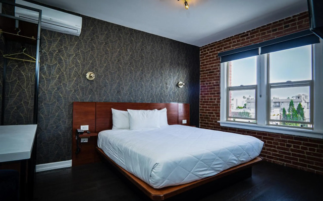 H Hotel