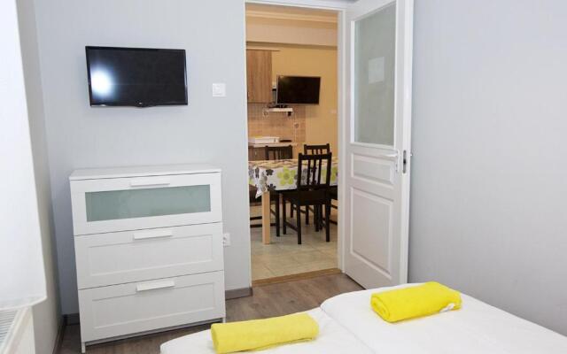Zoli Apartmanok-Timi Kölcsey 34-36