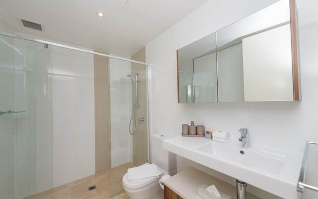 Accommodate Canberra - Manhattan