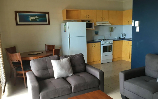 Whitsunday Waterfront Apartments