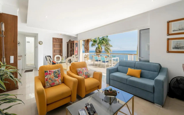 Villa Beach Club