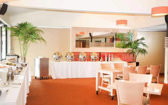 Quality Hotel Lincoln Green