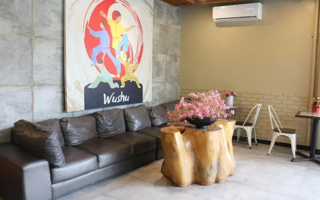 Crew Express Hotel