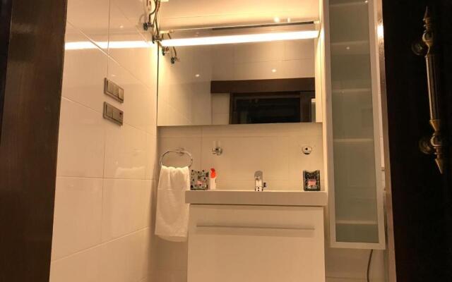 Deluxe Furnished Apartments