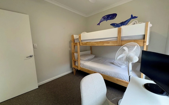 Blau - The Blue House