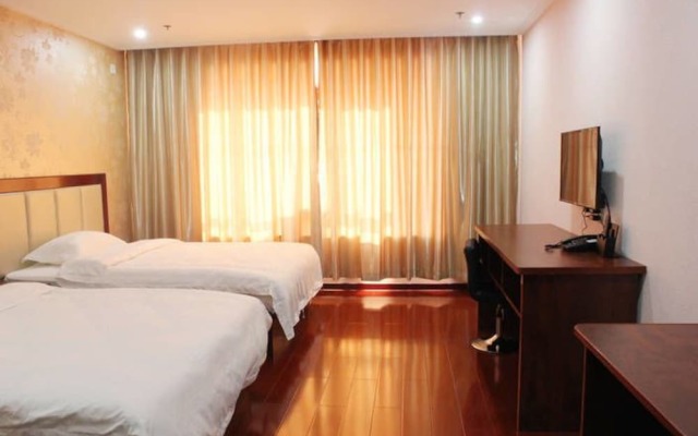 Weihai Zhazhichuang Theme Hotel