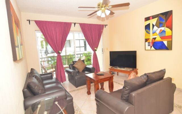 Ground level Apartment w Balcony RDS