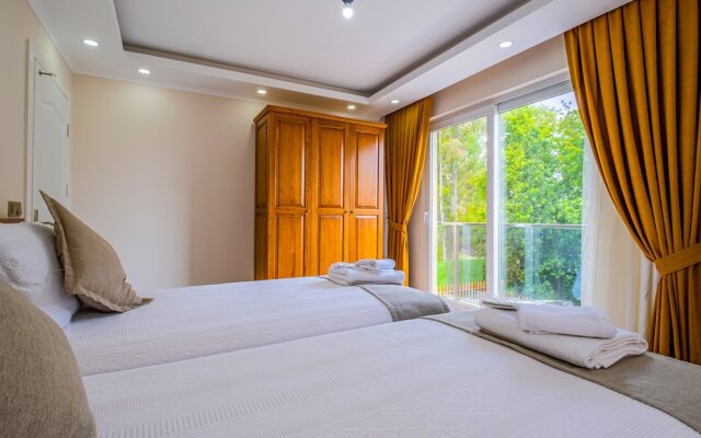 Lilly Villa 1