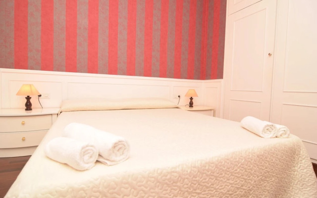 HomeHolidaysRentals Maragall - Costa Barcelona