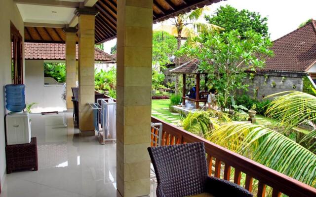 Putu's Paradise Guesthouse