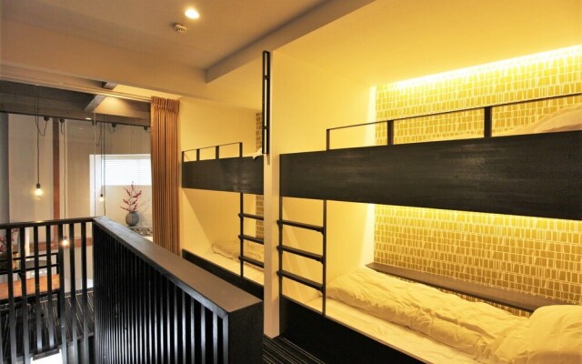 Sekai Hotel Yanagi - Hostel