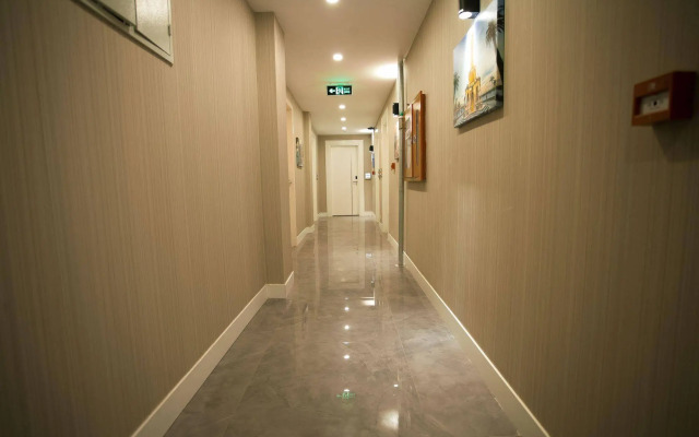 Hotel Iz