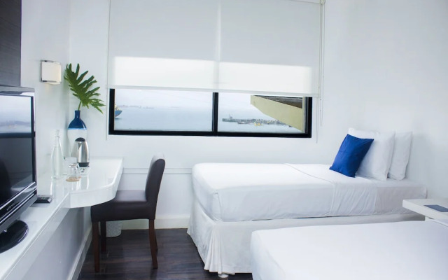 Ellis Econotel