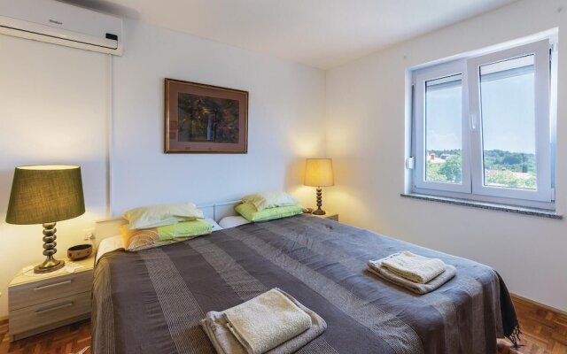 Nice Home in Premantura With Wifi and 4 Bedrooms