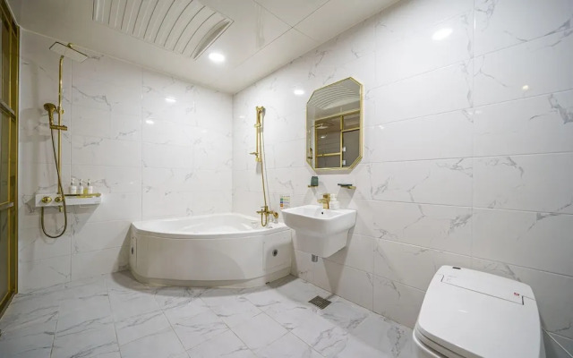 Gyeongju K Hotel &amp; Pension