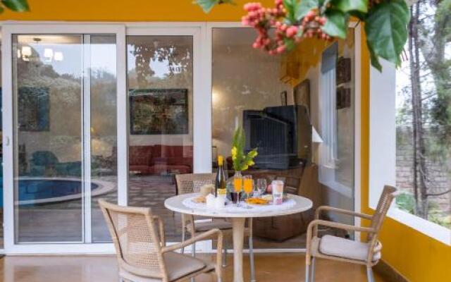The Hideout by Vista Rooms