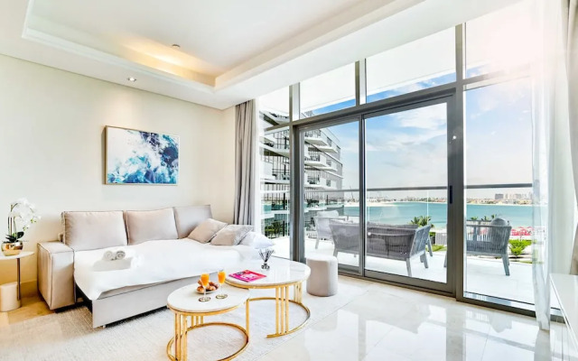 LUX The Elegant Palm Beach Suite