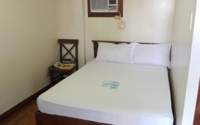 Isabelle Royale Hotel & Suites
