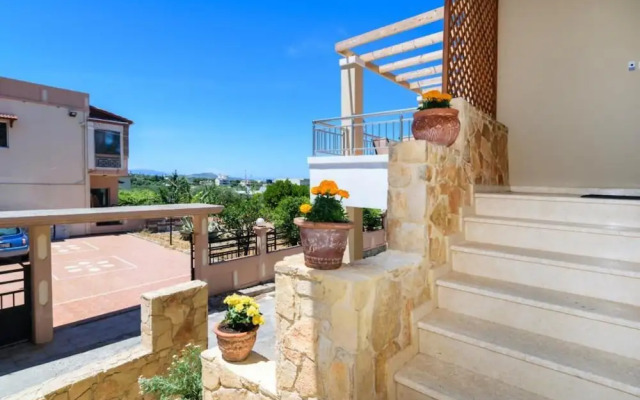 Stunning Comfortable Family House in Chania