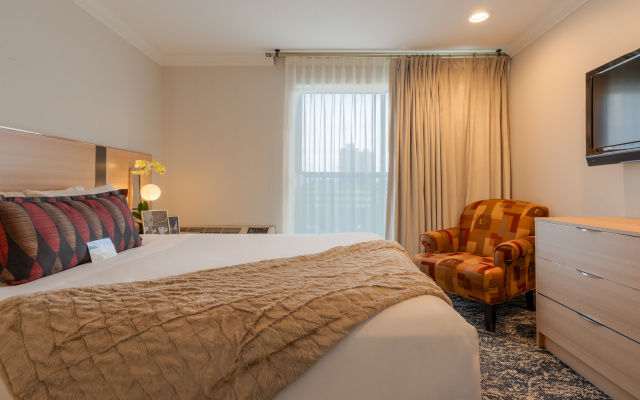Executive Suites Hotel Metro Vancouver