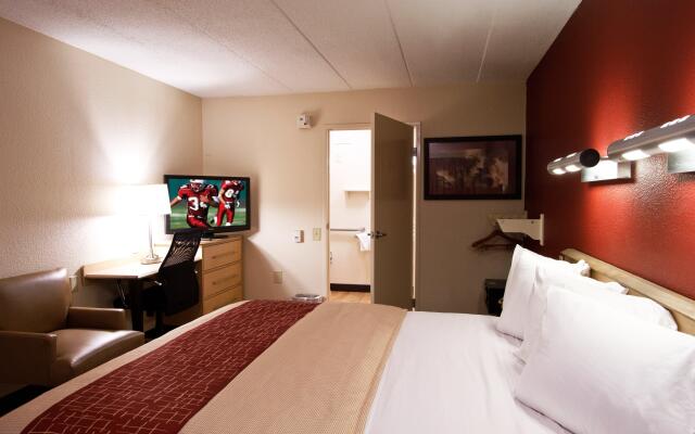 Red Roof Inn Charleston West - Hurricane, WV