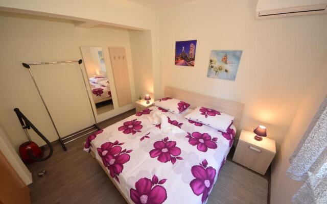 Apartmani Dora I Kati